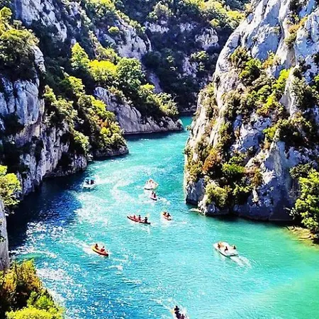 مكان تخييم Cosy Avec Terrasse - 4 Personnes - Api-1-52-659