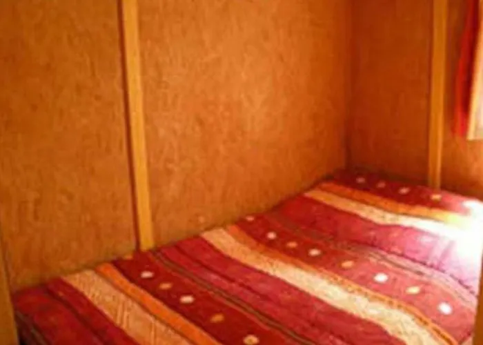 Cosy Avec Terrasse - 4 Personnes - Api-1-52-659 *